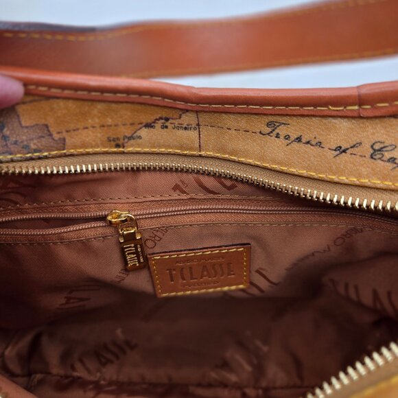 Geo Classic Shoulder Bag - Picture 2 of 12
